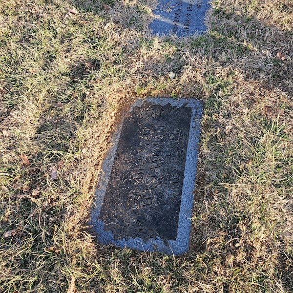 Washington National Cemetery grounds