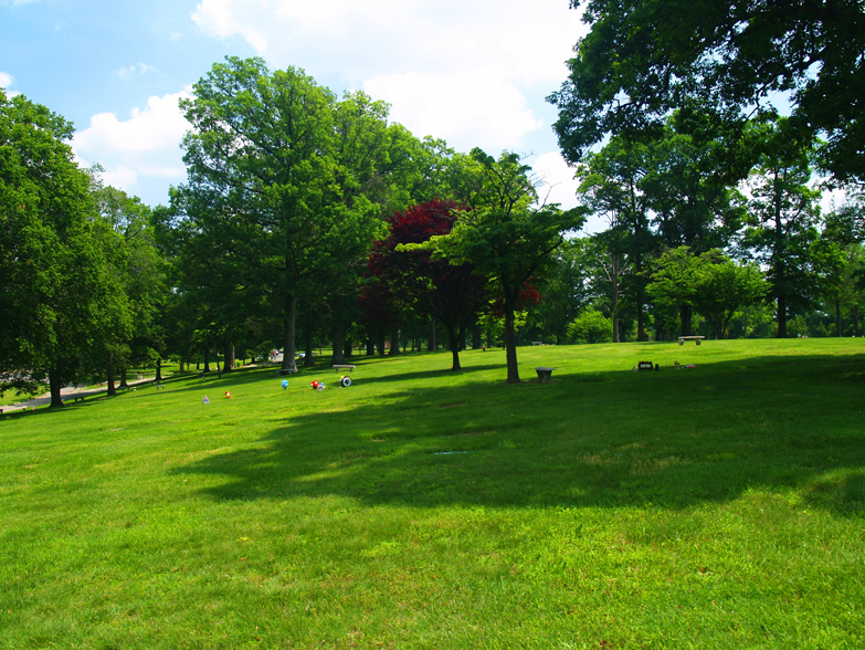 Washington National Cemetery cemetery grounds and headstones