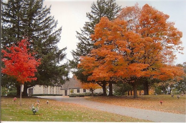 Waterloo Memorial Park Cemetery grounds