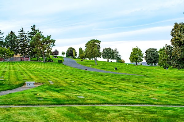 West Hills Memorial Park grounds