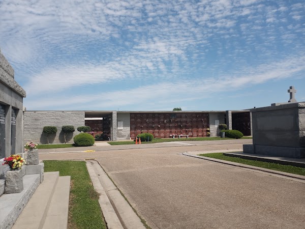 Westlawn Memorial Park grounds
