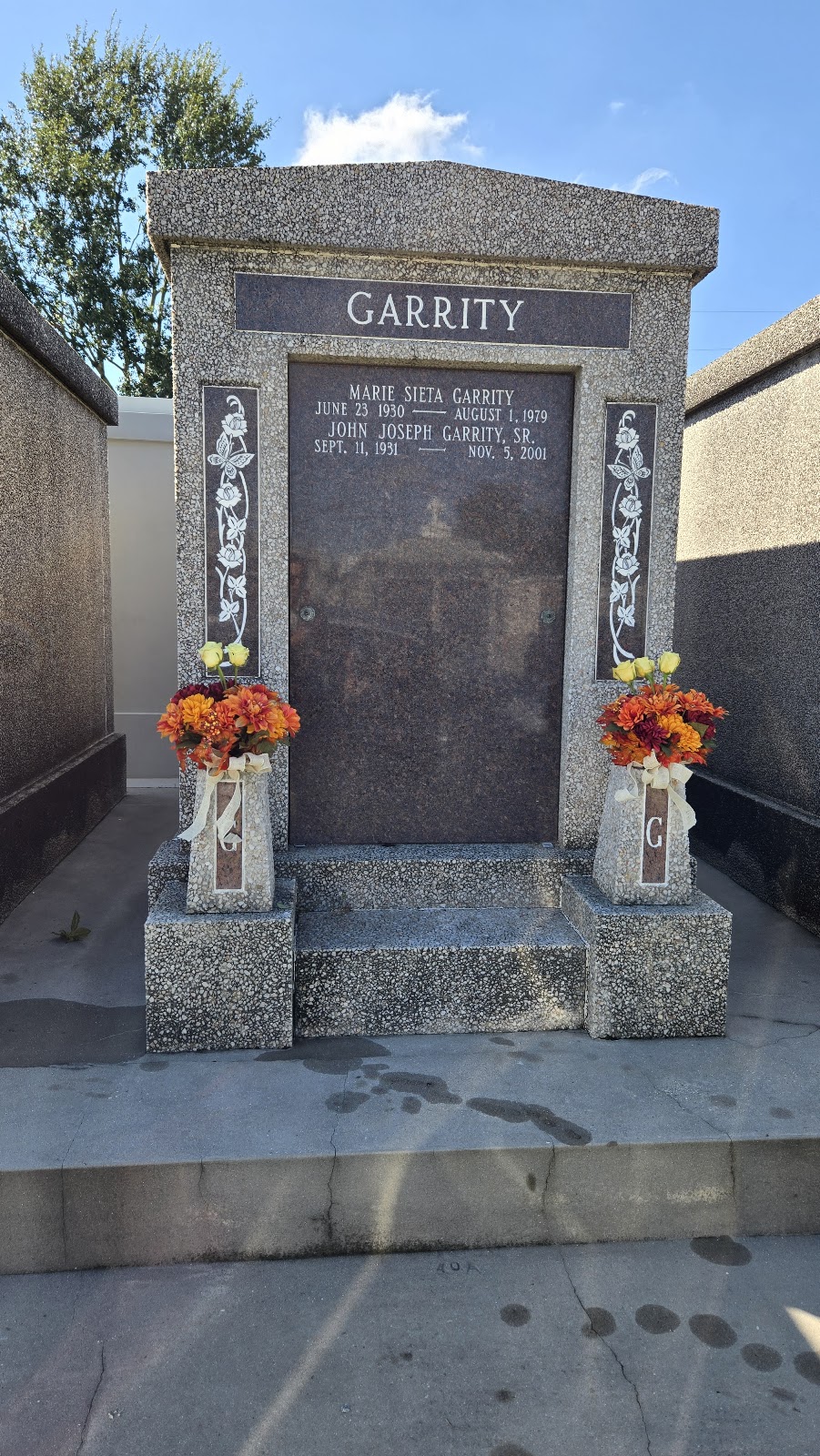 Westlawn Memorial Park cemetery grounds and headstones