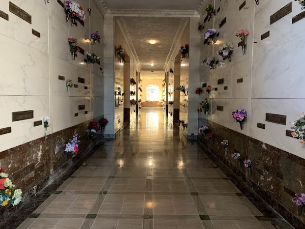Westview Abbey Mausoleum & Chapel grounds