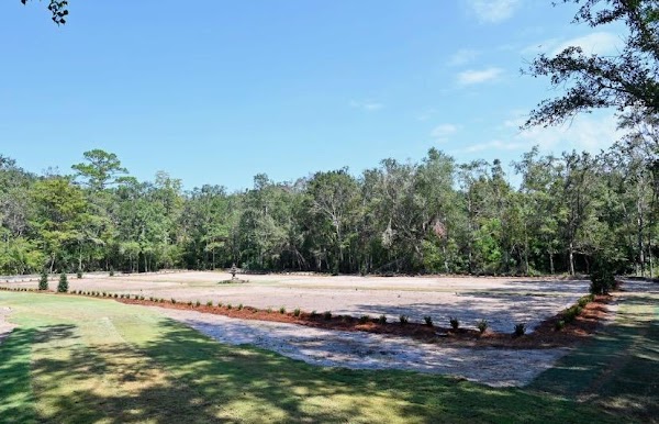 Whispering Pines Cemetery grounds