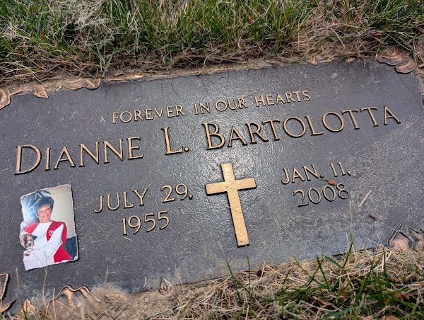 White Chapel Memorial Park Cemetery grounds