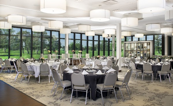 White Chapel Memorial Park Cemetery grounds