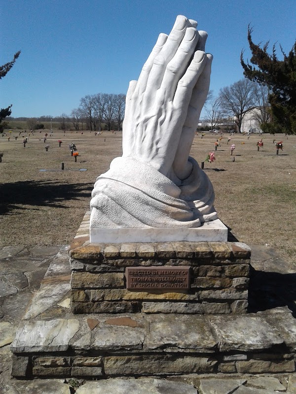 White County Memorial Gardens grounds