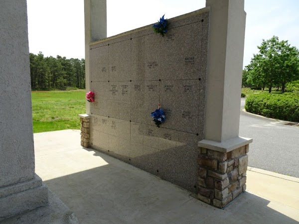 Whiting Memorial Park & Mausoleum grounds