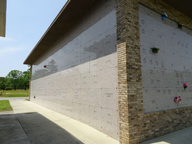 Whiting Memorial Park & Mausoleum