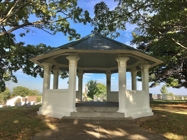 Wildey Cemetery, Odd Fellows Pacific Lodge #86 grounds