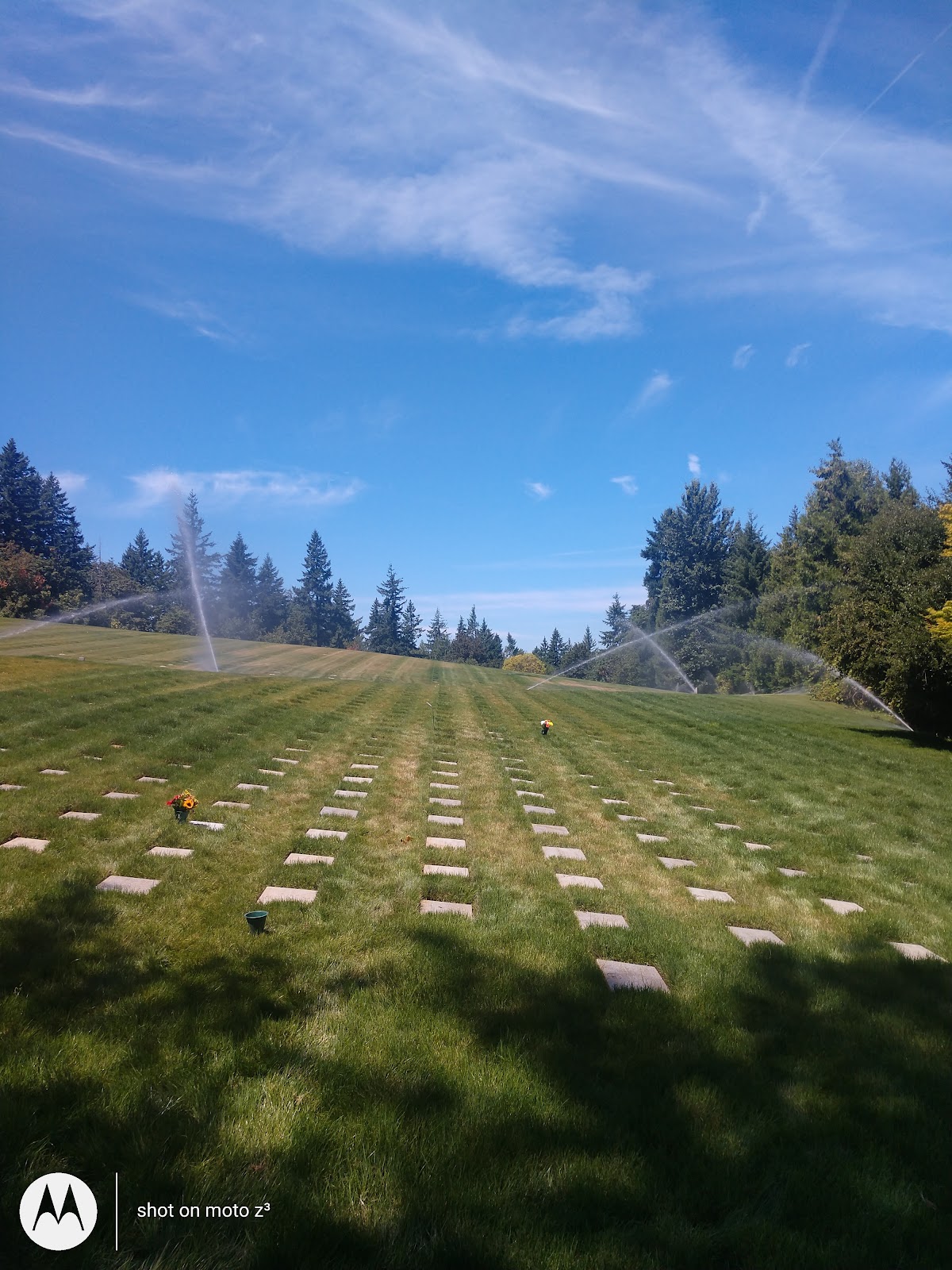 Willamette National Cemetery cemetery grounds and headstones
