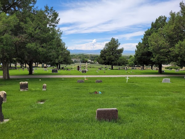 Willard City Cemetery grounds