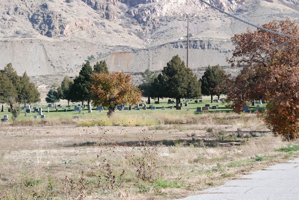 Willard City Cemetery grounds