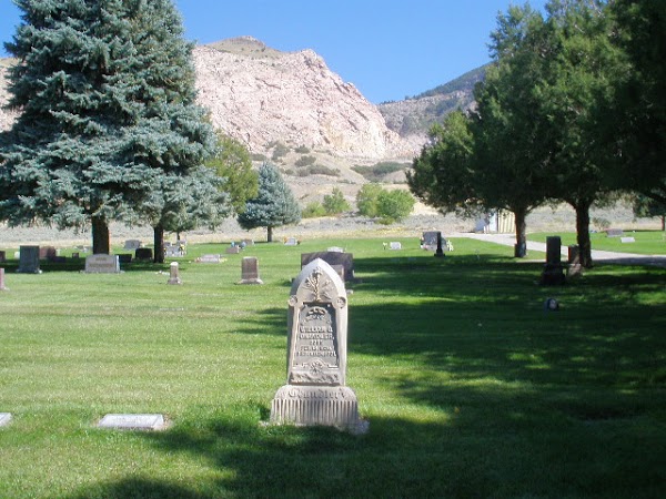 Willard City Cemetery grounds