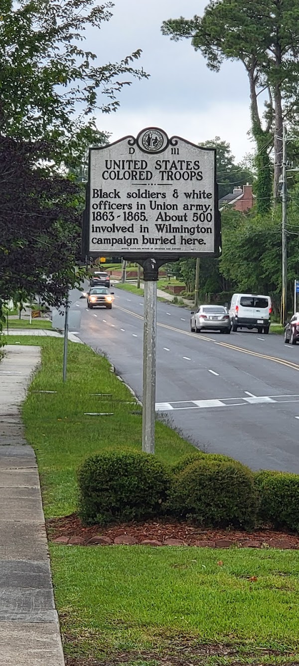 Wilmington National Cemetery grounds