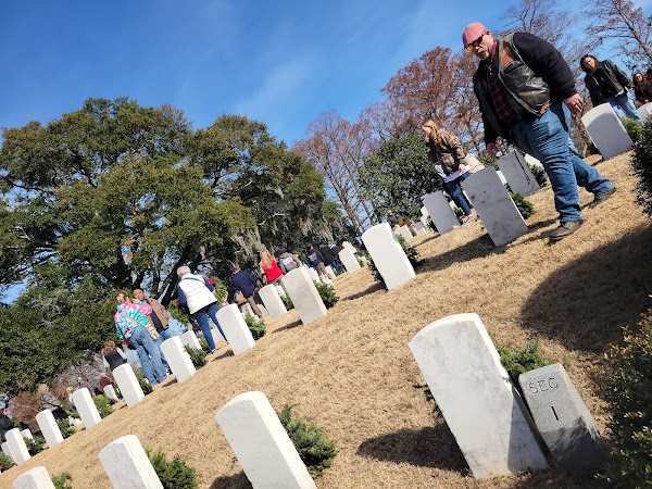 Wilmington National Cemetery grounds
