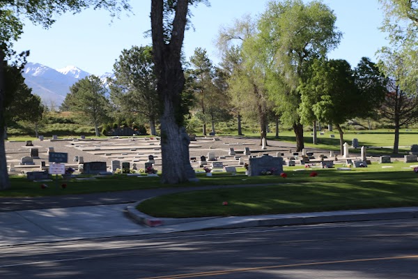 Winnemucca Cemetery grounds