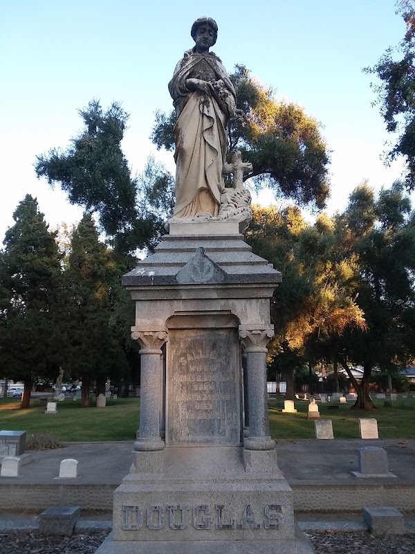 Woodland Cemetery grounds