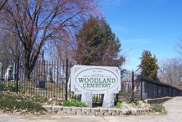 Woodland Cemetery grounds