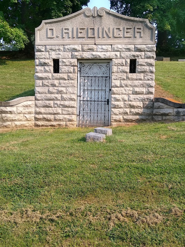 Woodland Cemetery grounds