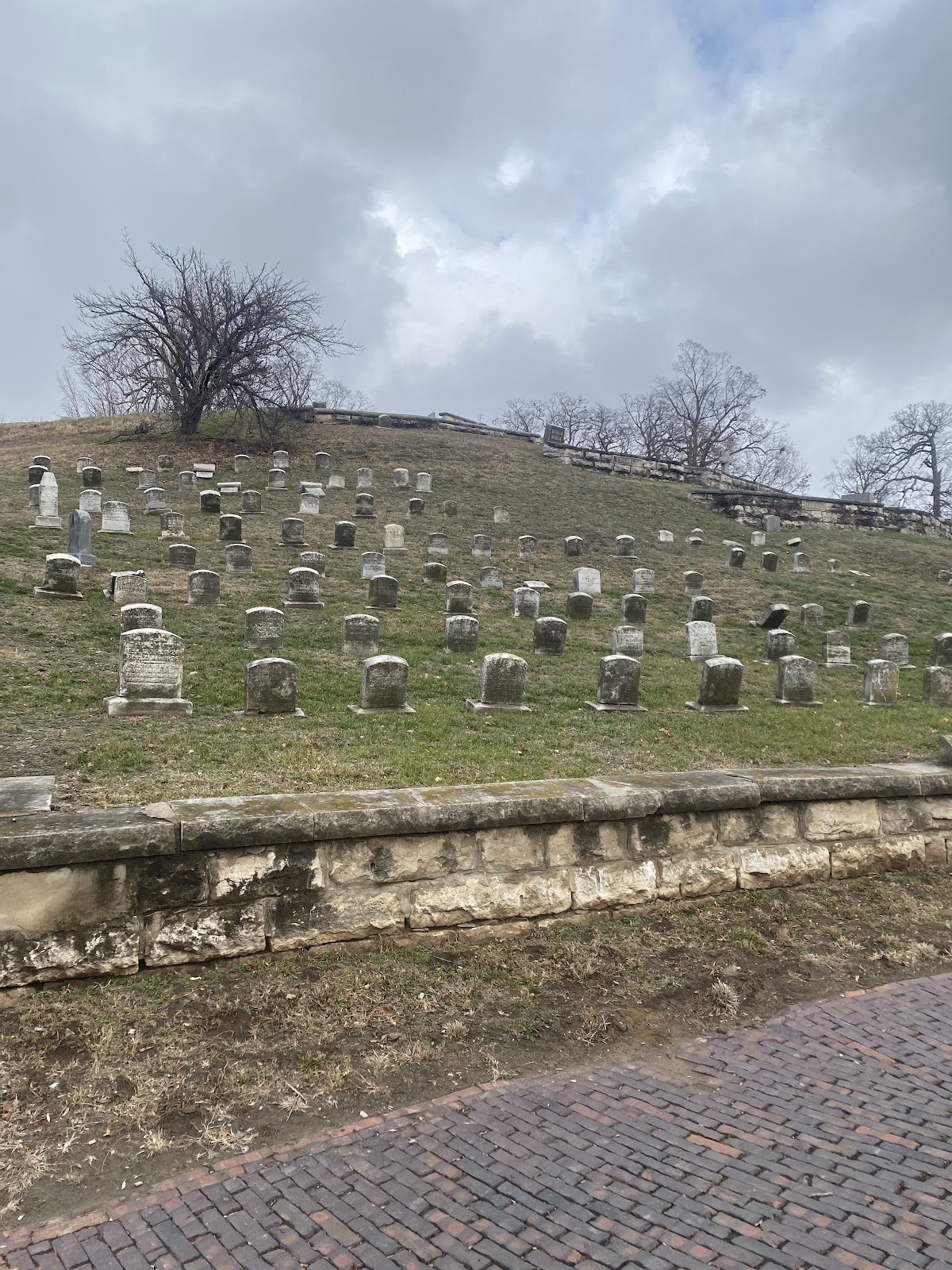 Woodland Cemetery headstone and grounds