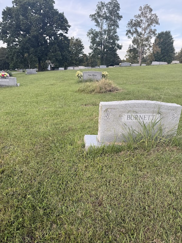 Woodlawn Cemetery grounds