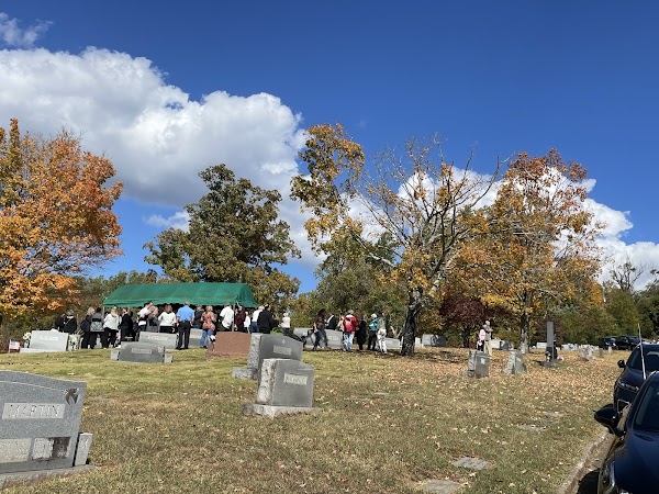 Woodlawn Cemetery grounds
