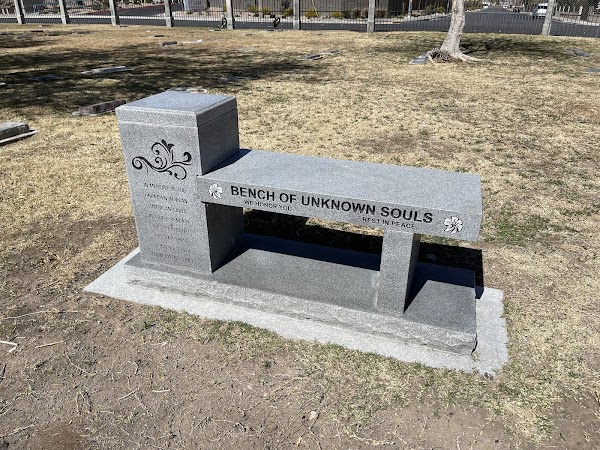 Woodlawn Cemetery grounds