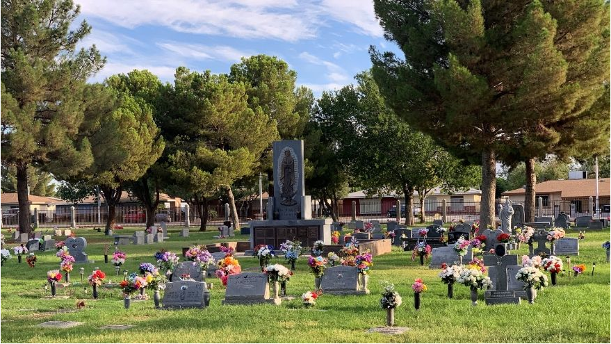 Woodlawn Cemetery headstone and grounds