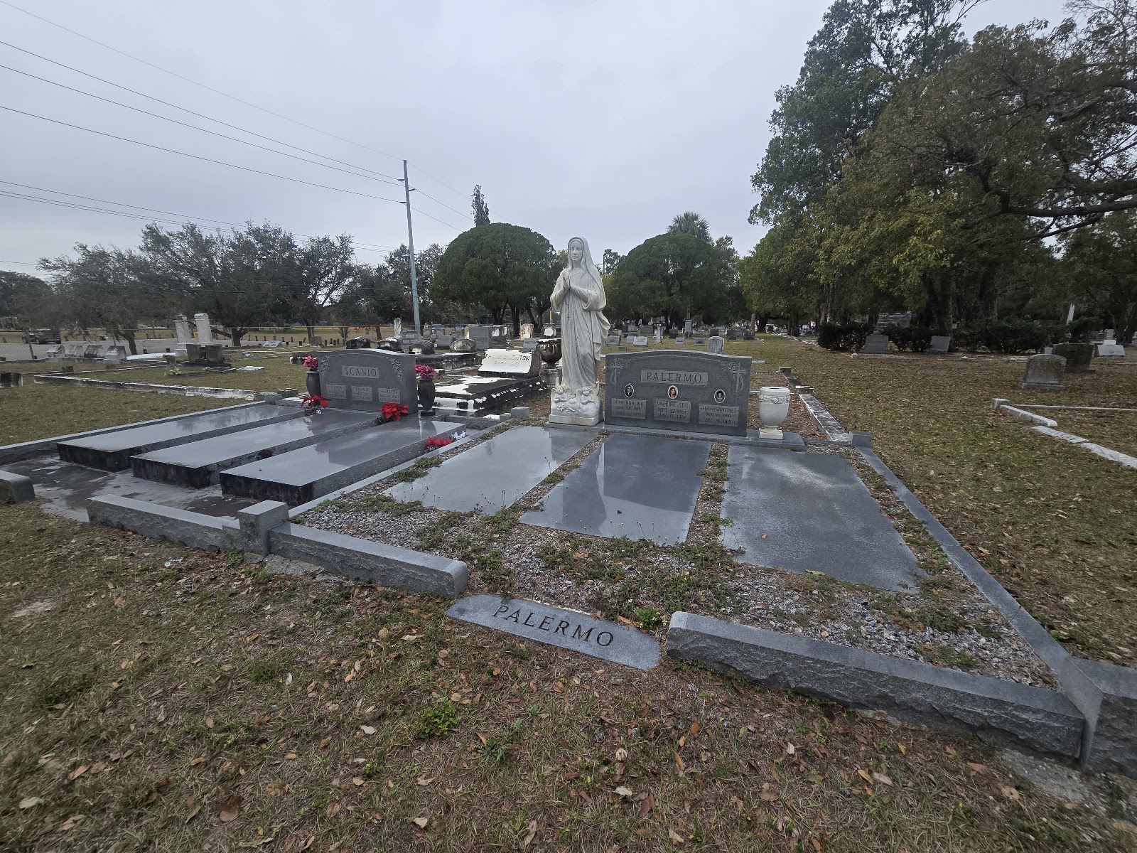 Woodlawn Cemetery