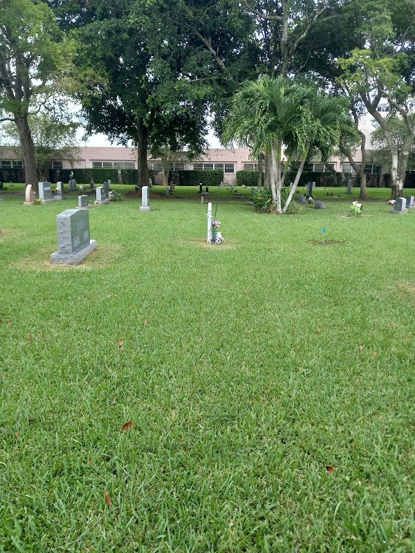 Woodlawn Cemetery grounds