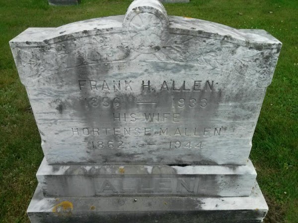 Woodlawn Cemetery grounds