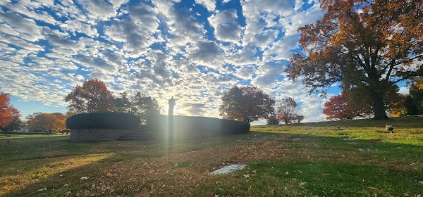 Woodlawn Memorial Gardens grounds