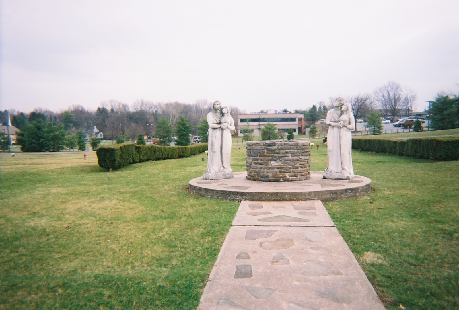 Woodlawn Memorial Gardens cemetery grounds and headstones