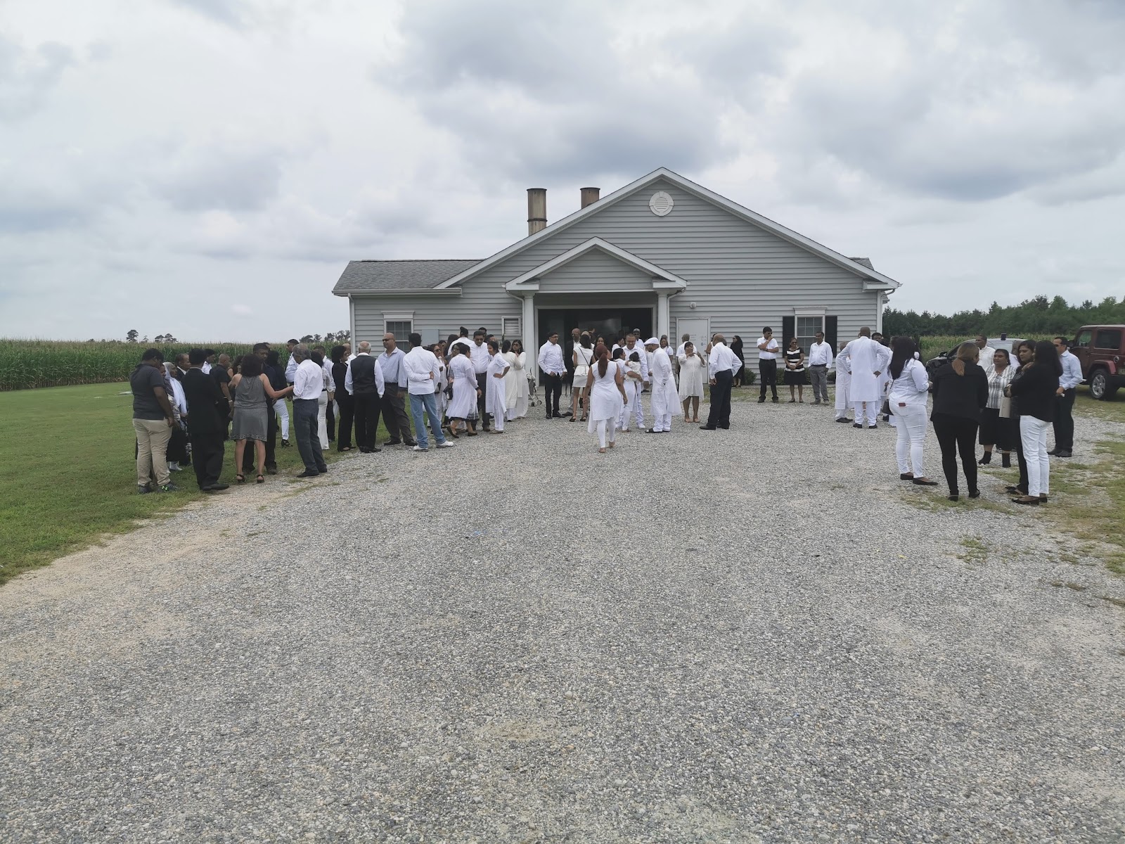 Woodlawn Memorial Park cemetery grounds and headstones