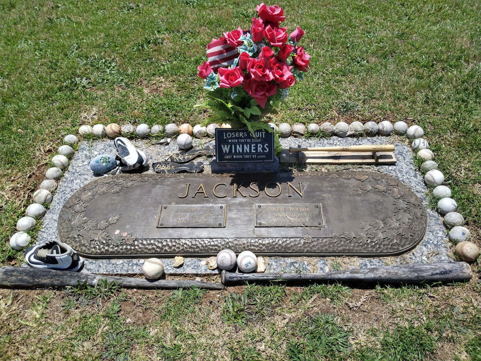 Woodlawn Memorial Park