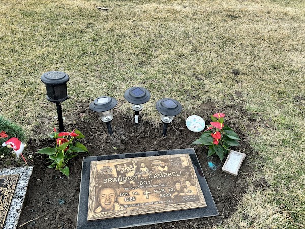 Woodlawn Memorial Park grounds