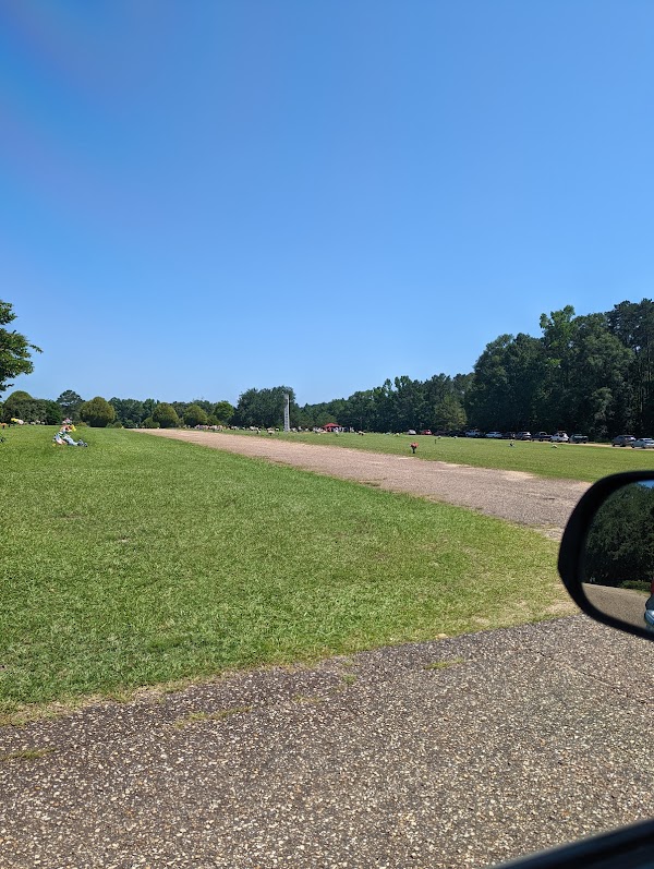 Woodlawn Memory Gardens grounds