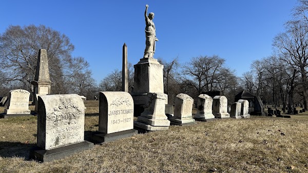 Woodmere Cemetery grounds