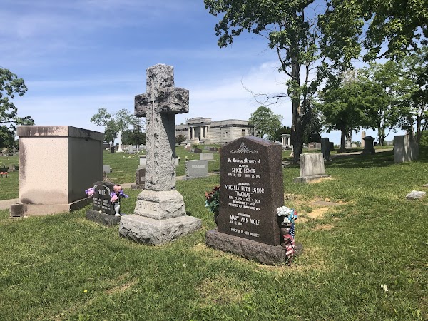 Woodmere Memorial Park grounds
