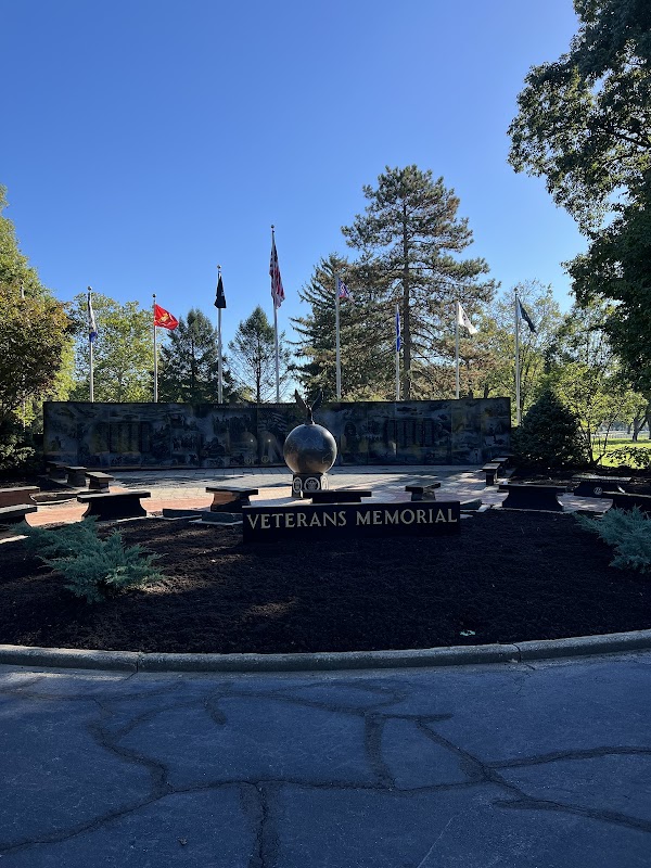 Woodside Cemetery & Arboretum grounds
