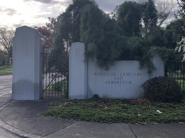Woodside Cemetery & Arboretum grounds