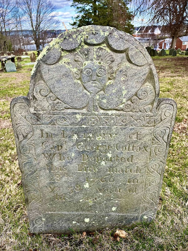 Ye Antientist Burial Ground, New London grounds
