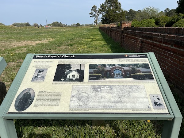 Yorktown National Cemetery grounds