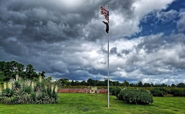 Yorktown National Cemetery grounds