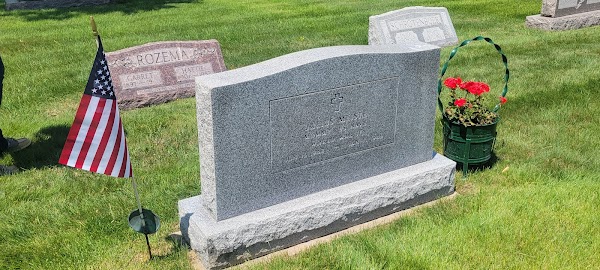 Zeeland Cemetery grounds