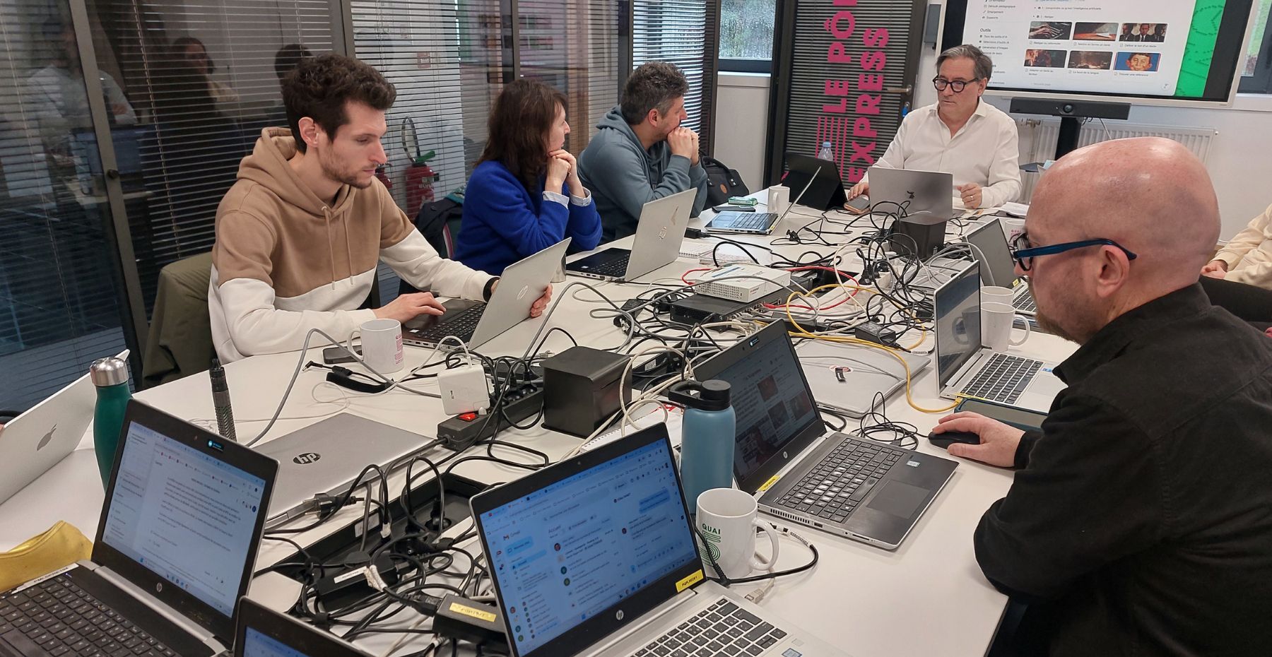 Lionel Myszka forme les journalistes du journal breton, le Télégramme à l'intelligence artificielle générative.