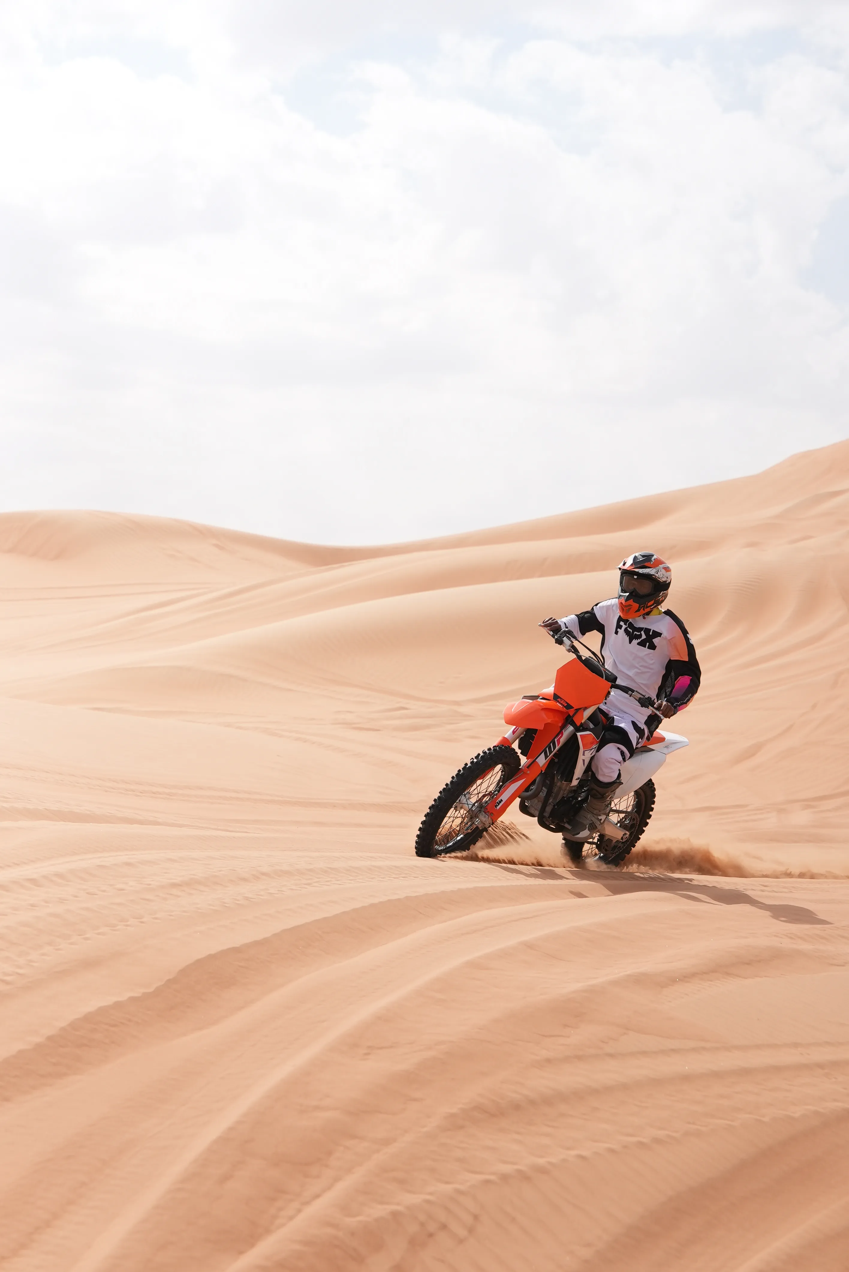 Dubai Motocross KTM 450CC Rental - Image 3