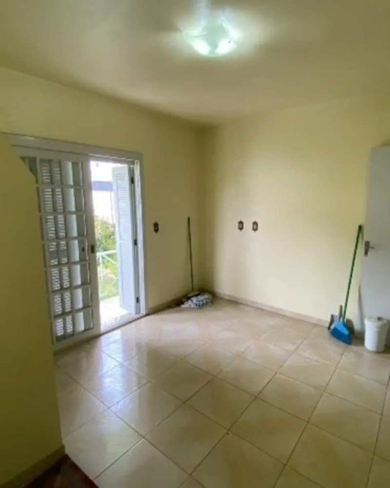Casa de Dois Andares no Bairro Aparecida