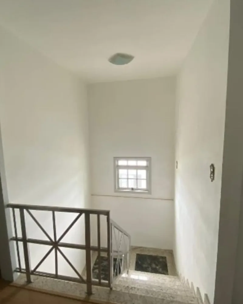 Casa de Dois Andares no Bairro Aparecida